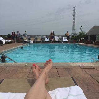 Fiona Vroom feet photo 7