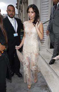 Fiona Wade feet photo 6