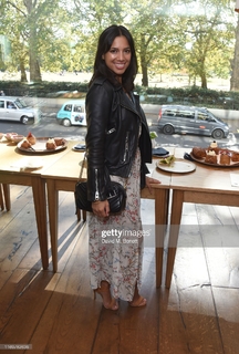 Fiona Wade feet photo 9