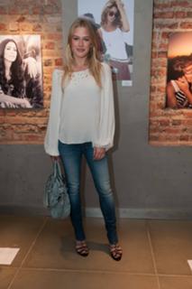 Fiorella Mattheis feet photo thumbnail