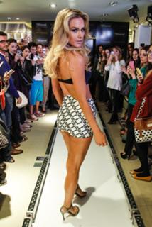 Fiorella Mattheis feet photo thumbnail