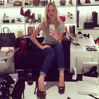 Fiorella Mattheis feet photo thumbnail