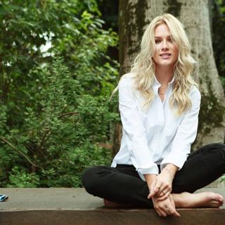 Fiorella Mattheis feet photo thumbnail