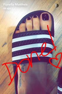 Fiorella Mattheis feet photo thumbnail