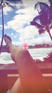 Fiorella Mattheis feet photo thumbnail