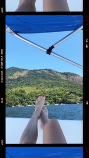 Fiorella Mattheis feet photo thumbnail
