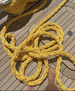 Fiorella Mattheis feet photo thumbnail