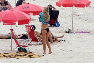 Fiorella Mattheis feet photo thumbnail