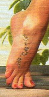 Fiorella Mattheis feet photo thumbnail