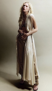 Fiorella Mattheis feet photo thumbnail