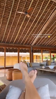 Fiorella Mattheis feet photo thumbnail