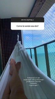 Fiorella Mattheis feet photo thumbnail