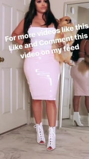 Fiorella Viñas feet photo 6