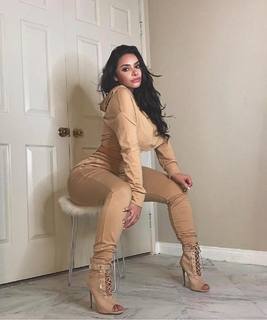 Fiorella Viñas feet photo 6