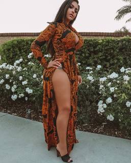 Fiorella Viñas feet photo 9