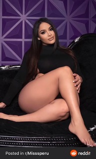 Fiorella Viñas feet photo 2