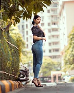 Fiza Chaudhary feet photo 2