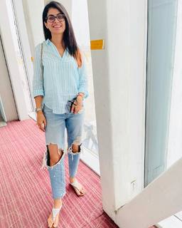 Fiza Chaudhary feet photo 14