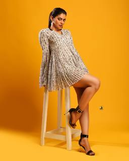 Fiza Chaudhary feet photo 12