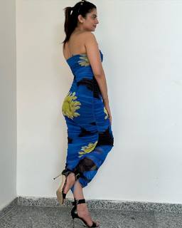 Fiza Chaudhary feet photo 10