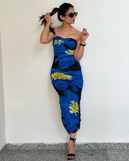 Fiza Chaudhary feet photo 8