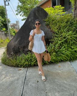 Fiza Chaudhary feet photo 16