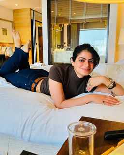 Fiza Chaudhary feet photo 1