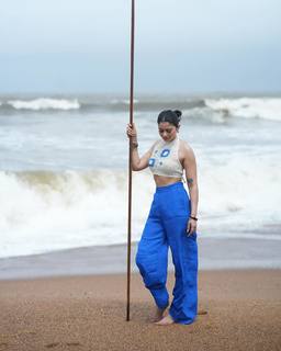 Fiza Chaudhary feet photo 19