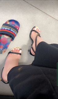 Fiza Chaudhary feet photo 16