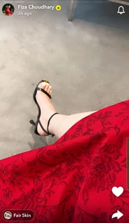 Fiza Chaudhary feet photo 12