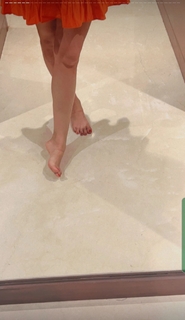 Fiza Chaudhary feet photo 3