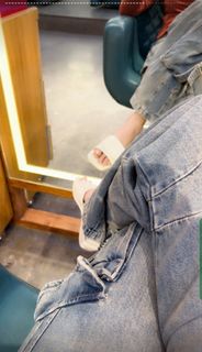 Fiza Chaudhary feet photo 17