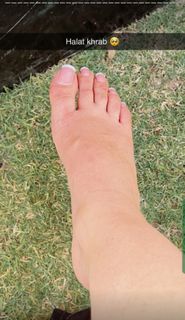 Fiza Chaudhary feet photo 15