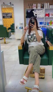 Fiza Chaudhary feet photo 14