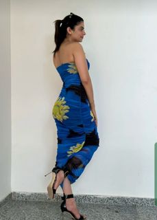 Fiza Chaudhary feet photo 7