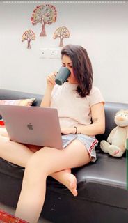 Fiza Chaudhary feet photo 1