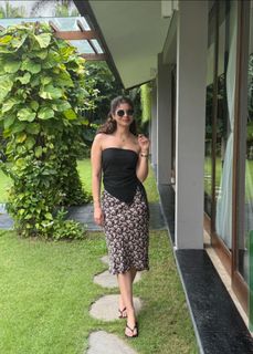 Fiza Chaudhary feet photo 12