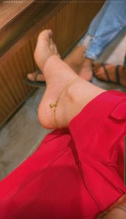 Fiza Chaudhary feet photo 9