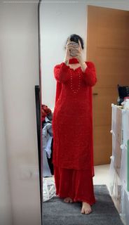 Fiza Chaudhary feet photo 7