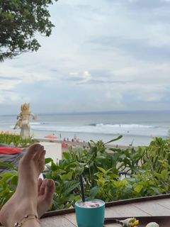 Fiza Chaudhary feet photo 1