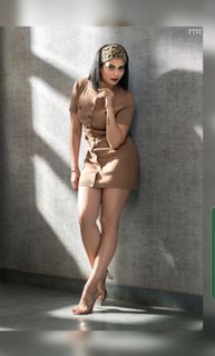 Fiza Chaudhary feet photo 3
