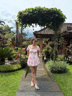 Fiza Chaudhary feet photo 1
