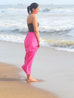 Fiza Chaudhary feet photo 17