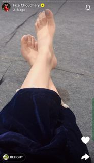 Fiza Chaudhary feet photo 3