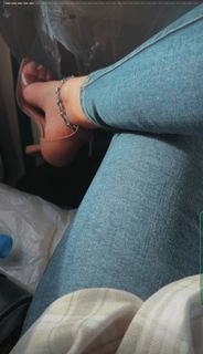 Fiza Chaudhary feet photo 2