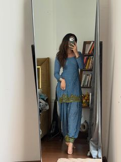 Fiza Chaudhary feet photo 16