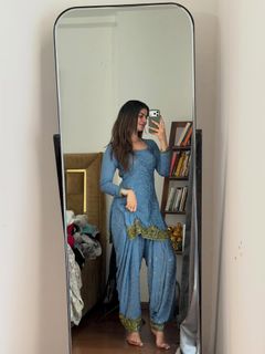 Fiza Chaudhary feet photo 15