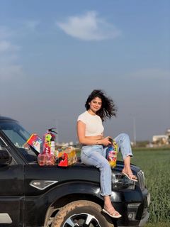 Fiza Chaudhary feet photo 6