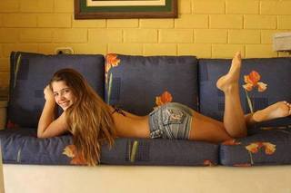 Flavia Laos feet photo 4