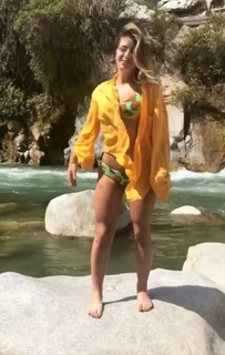 Flavia Laos feet photo 17